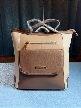 🧡🧡 MYSTERY BAG 🧡🧡Montana West Brown and Cream Two-Tone Women’s Tote/Backpack